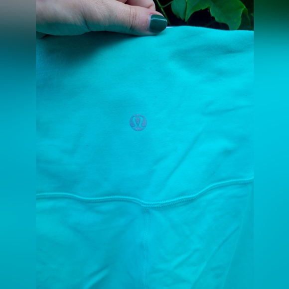 Lululemon Bali Breeze Crops (Austrailian Release) - Picture 4 of 4